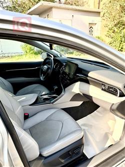 تۆیۆتا کامری